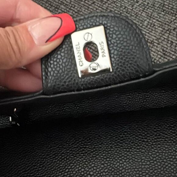 Chanel Black Caviar medium double flap handbag - Picture 5 of 8